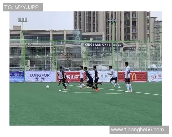 武汉足球队在精英赛中的战术运用与表现分析及未来发展方向探讨